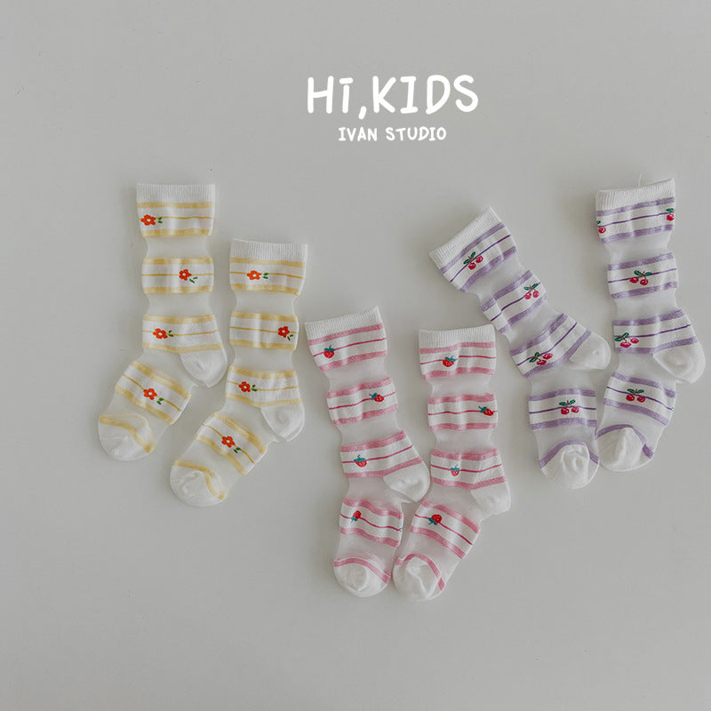 Chaussettes à carreaux assorties