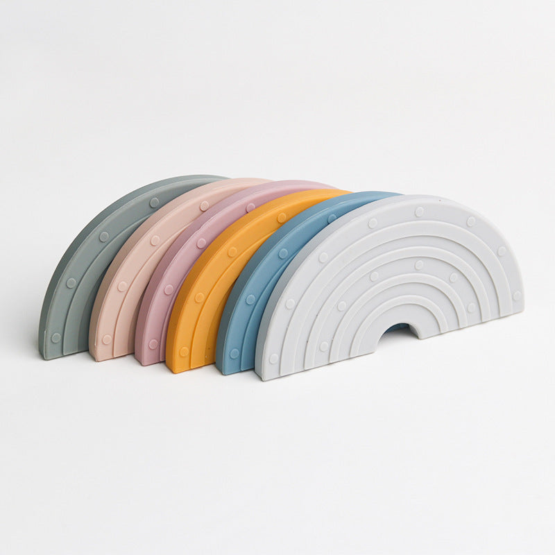 Anneau de dentition arc-en-ciel en silicone pour bébé