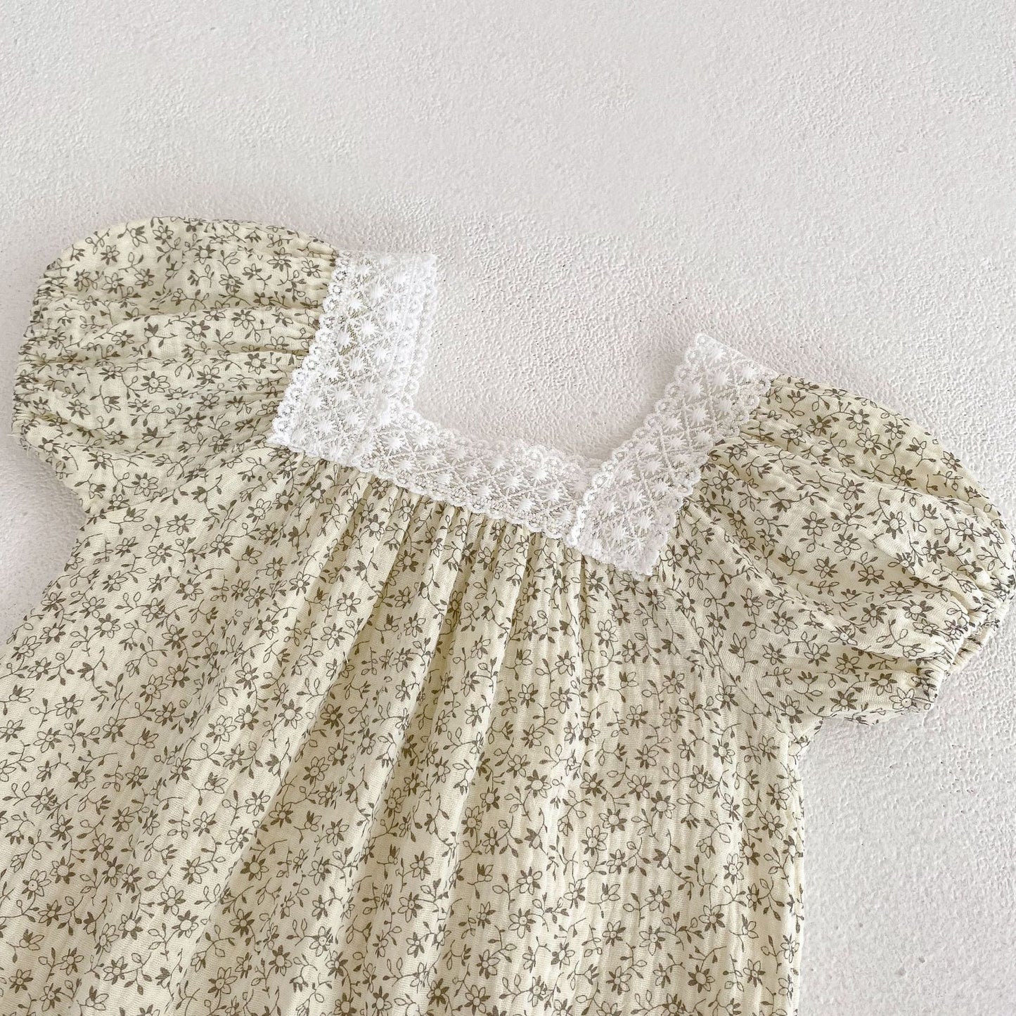 Baby Girl Lace Trim Floral Square Neck Bodysuit