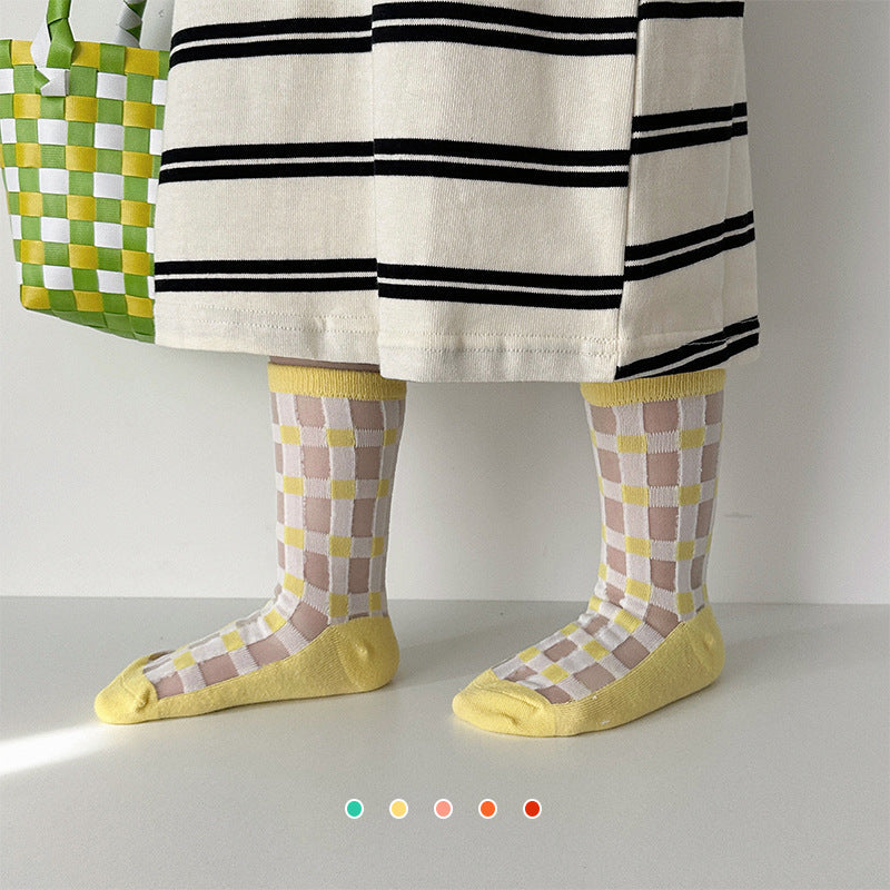 Chaussettes à carreaux assorties